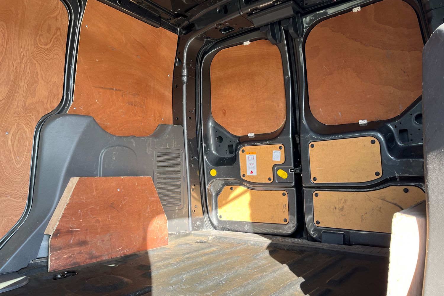Ford TRANSIT CONNECT Photo 3