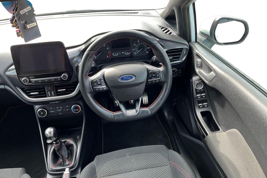 Ford FIESTA Photo autoimg-4aa9062f68ec5154f8d900e16953310fe8e2c610.jpg