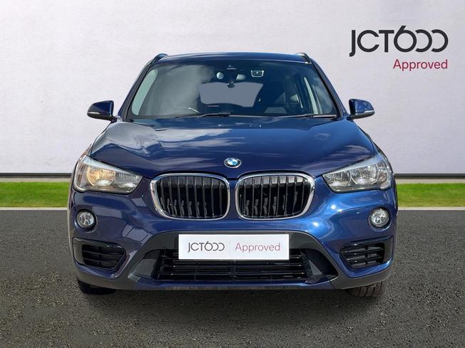 BMW X1 Photo 8
