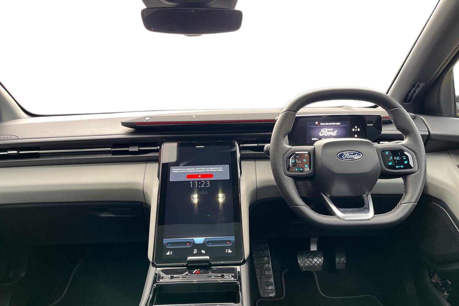 Ford Explorer Photo 9