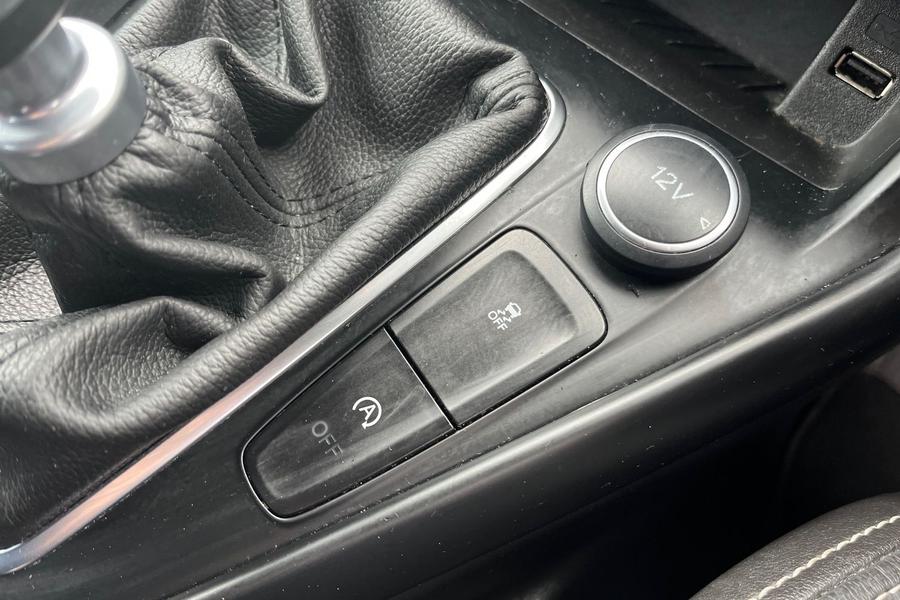 Ford FOCUS Photo autoimg-4aaebafda6485aaadb5238e172b9968ab50e7efb.jpg