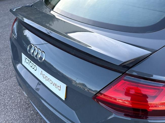 AUDI TT Photo 23