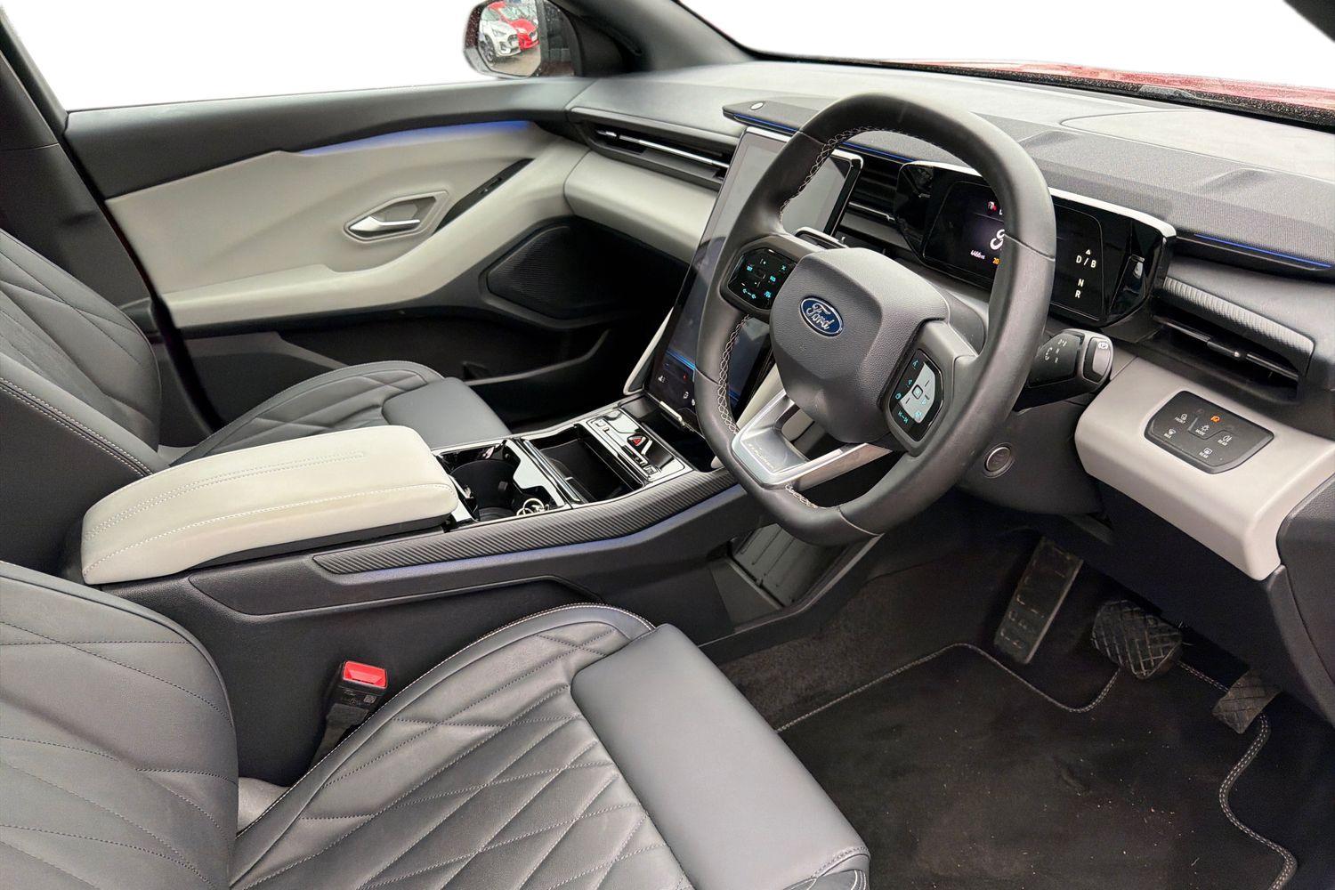 Ford EXPLORER Photo 8