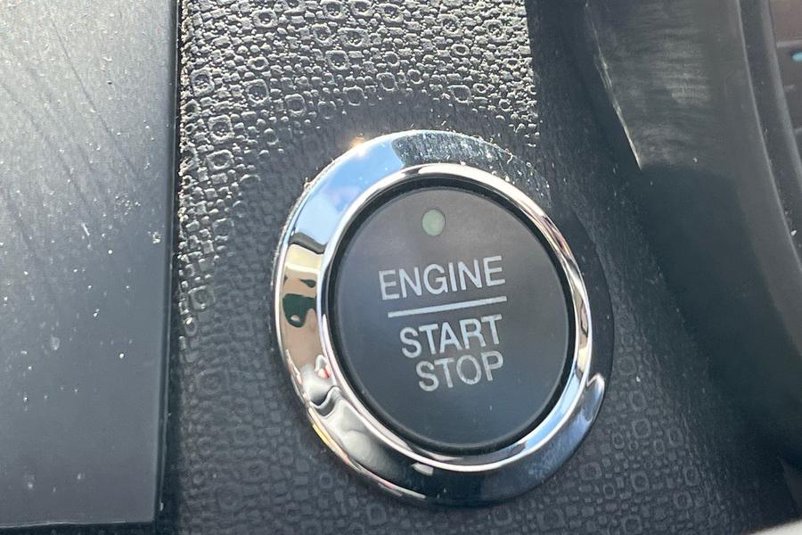 Ford ECOSPORT Photo autoimg-4ab381d9557f3310120ab7d5c738cc9b100f5084.jpg