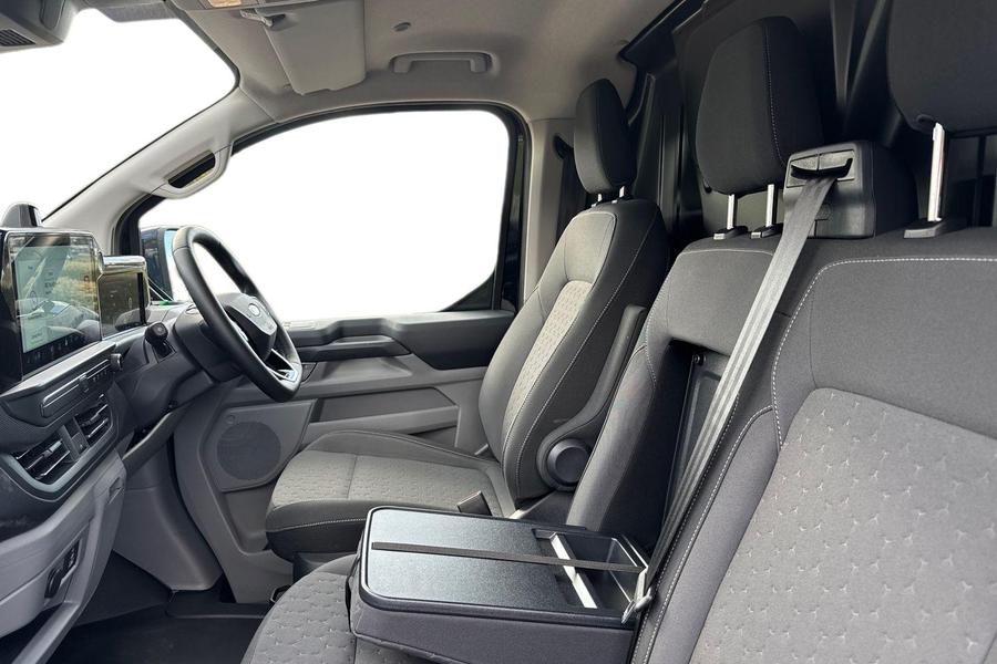 Ford TRANSIT CUSTOM Photo autoimg-4ab935690b722fac2aab1cf53c5948050b09ba8f.jpg