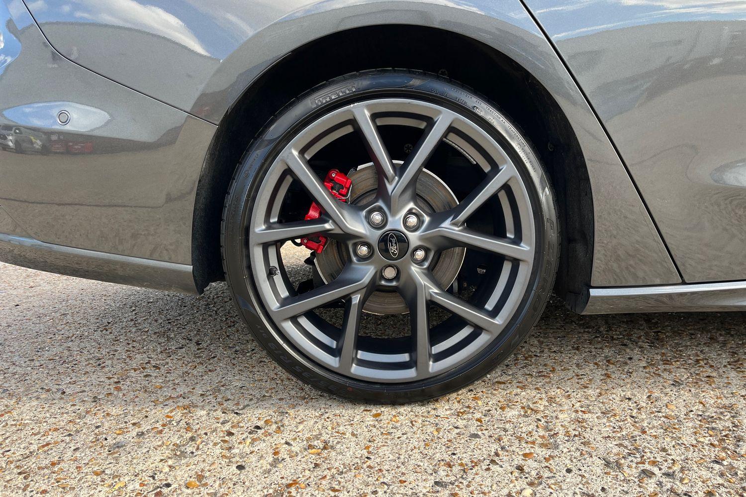 Ford Focus Photo 7