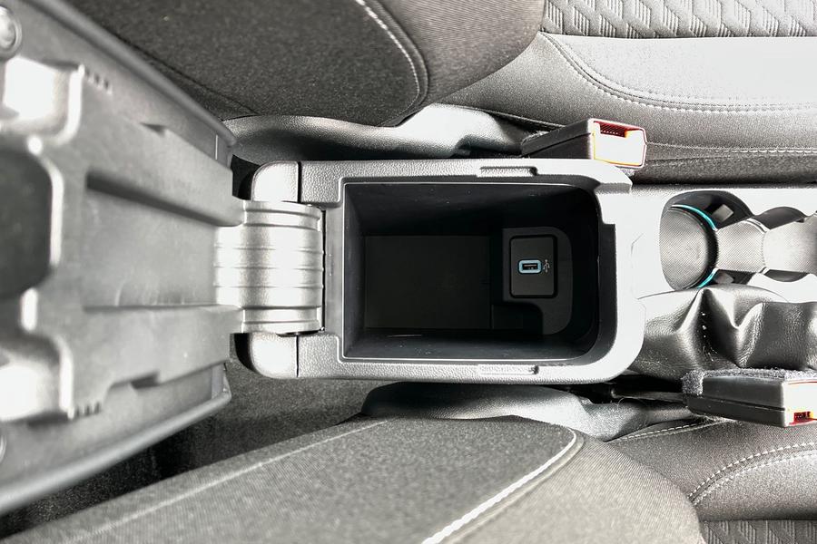 Ford PUMA Photo autoimg-4ab99b6903178e540b31e7334c15aec138a31819.jpg