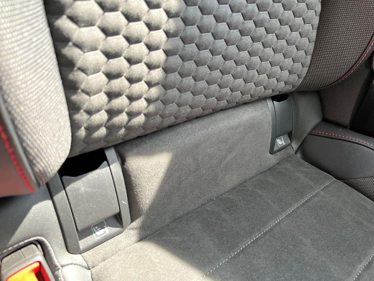 Volkswagen Golf Photo autoimg-4abc8ffd83db583f1f633cdd3f5ebfdddee76383.jpg