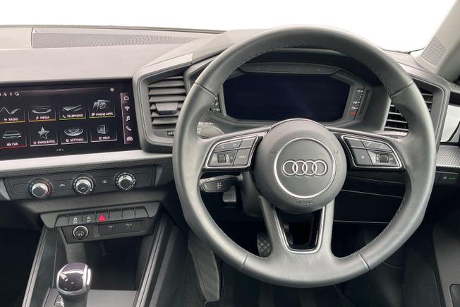 AUDI A1 Photo 11