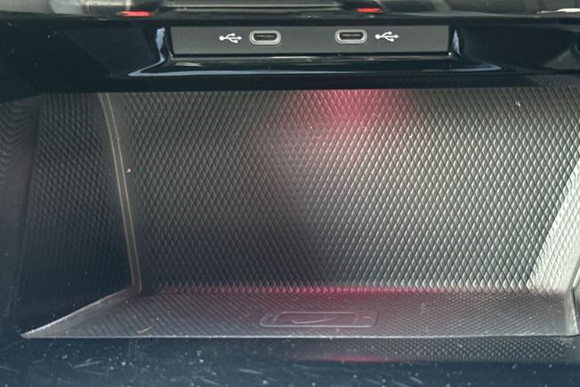 VOLKSWAGEN Golf Photo 38