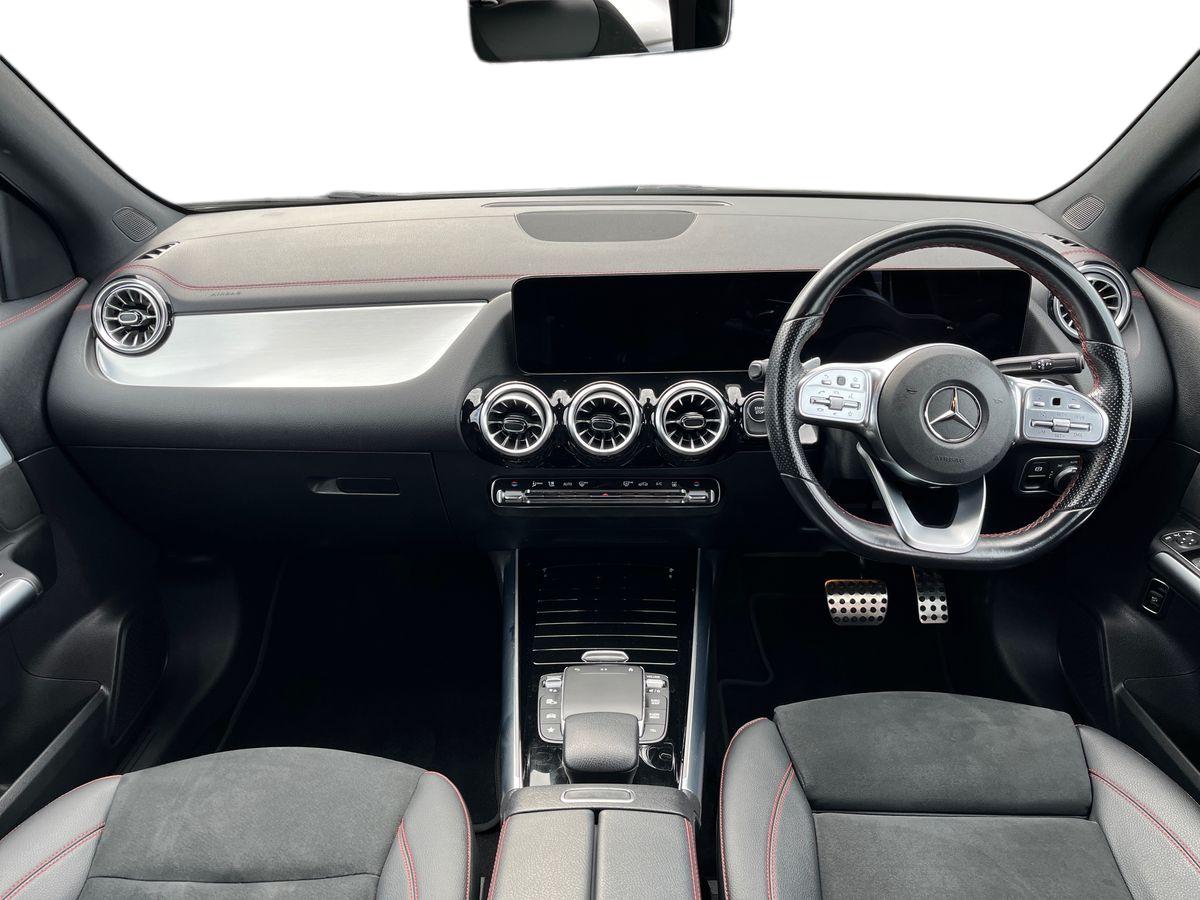 Mercedes-Benz EQA Photo 9