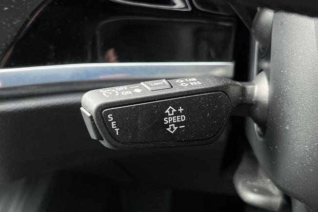 AUDI Q3 Photo 32