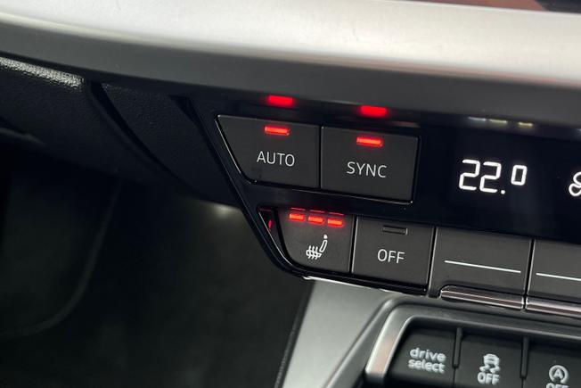 AUDI A3 Photo 32