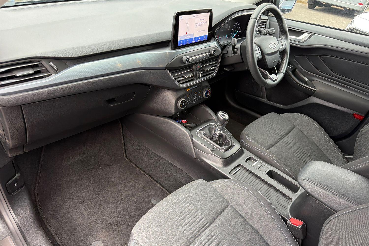 Ford Focus Photo 17