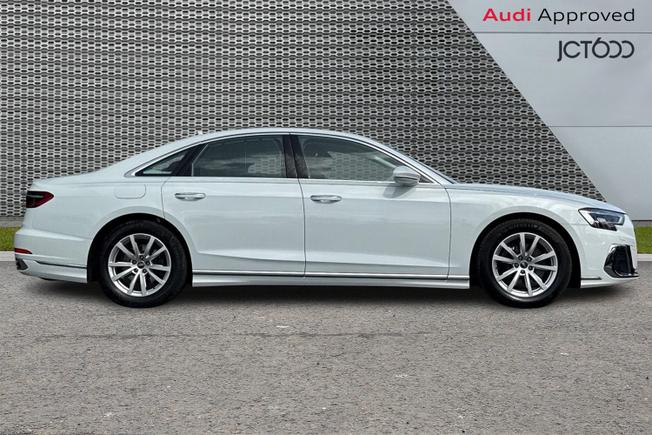 AUDI A8 Photo 4