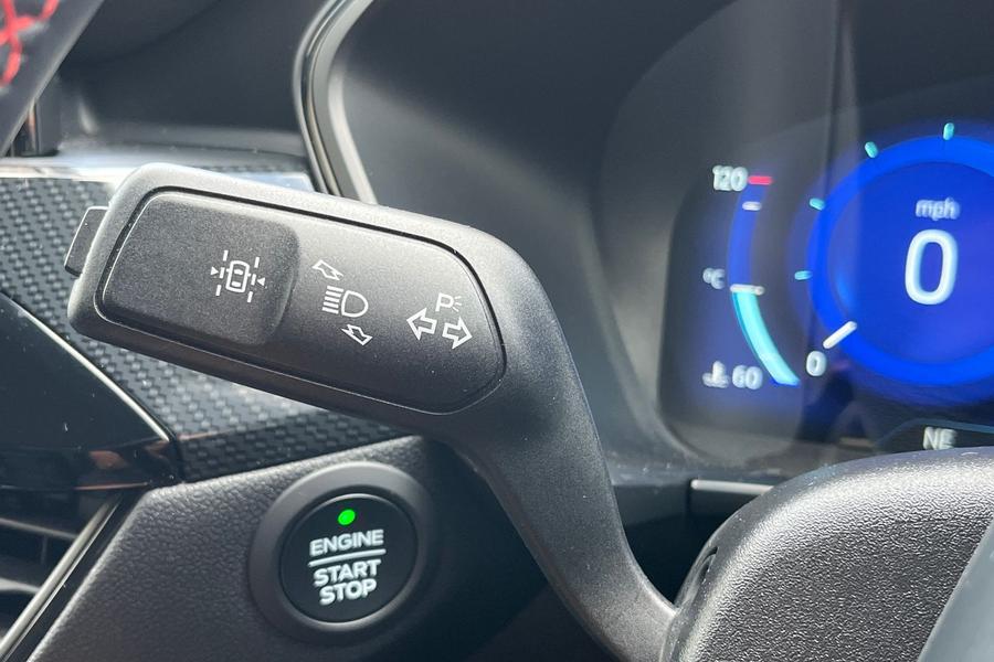 Ford Kuga Photo autoimg-4ac9839b6a779d61efb156f5ac9d6e7ba64ba251.jpg