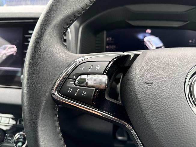 ŠKODA Karoq Photo 16