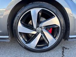 Volkswagen Golf Photo 5