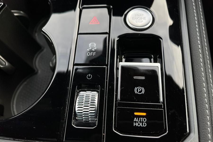 Volkswagen TOUAREG Photo autoimg-4ad219d1ecef8247c932677618095a1a52975ccd.jpg