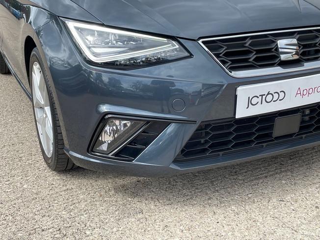 SEAT Ibiza Photo 22