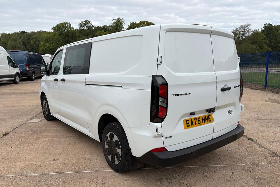 Ford TRANSIT CUSTOM Photo autoimg-4ad5047f46422bd5958c51a15c3a15852ae95293.jpg