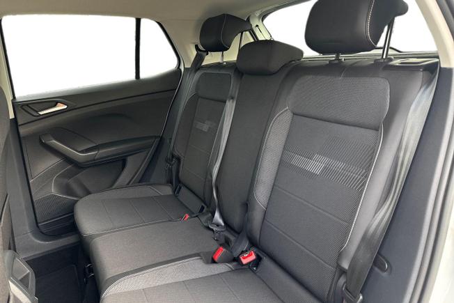 VOLKSWAGEN T-Cross Photo 9
