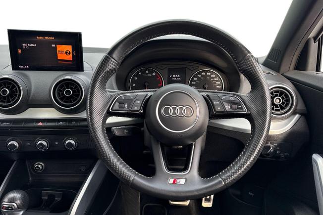 AUDI Q2 Photo 11