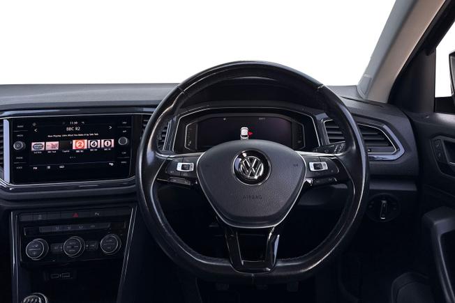 VOLKSWAGEN T-Roc Photo 11