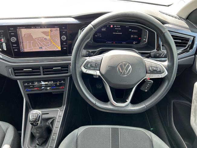 VOLKSWAGEN Polo Photo 11