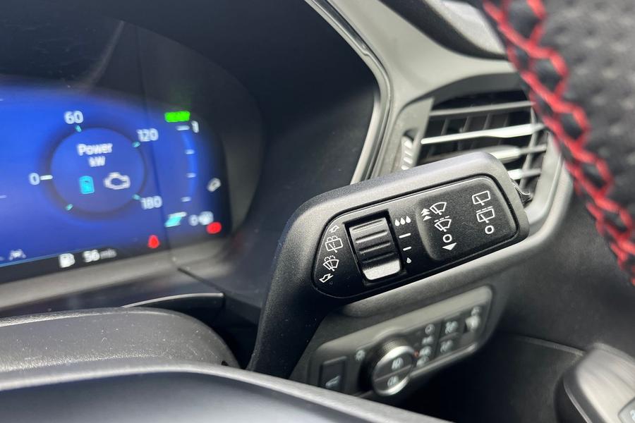 Ford KUGA Photo autoimg-4adcb34f597219c0ac1550c1cea4e1e1c6074de1.jpg