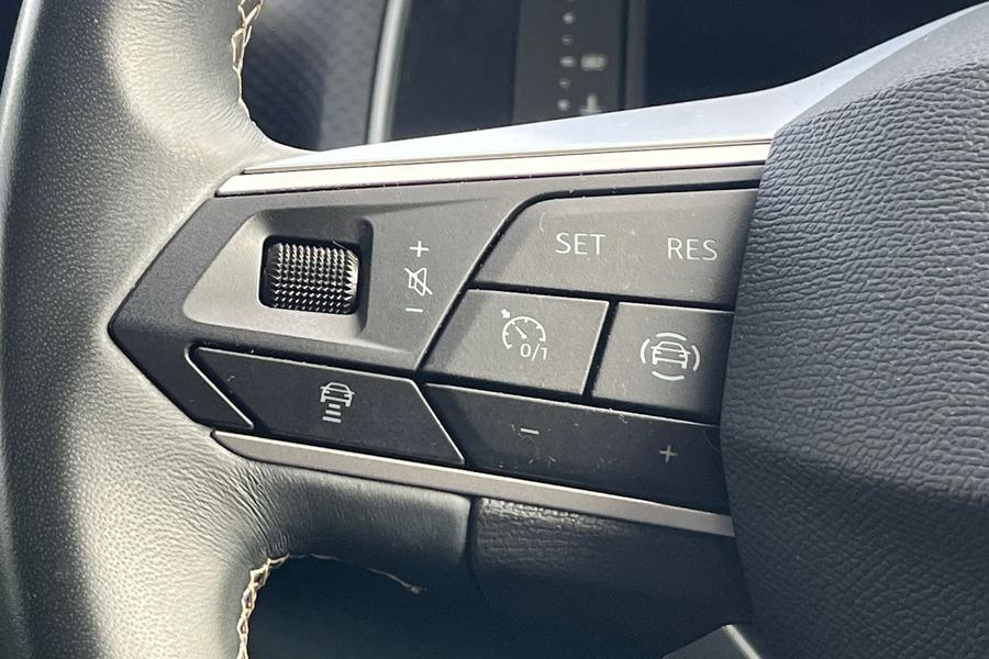 SEAT ARONA Photo autoimg-4ade4cba2bd34b9a1059b14e81ec38bb4790ea3f.jpg