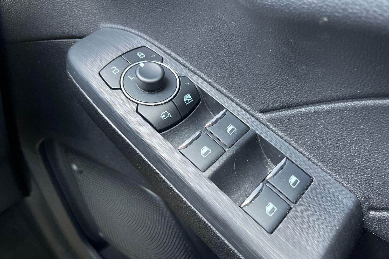 Ford KUGA Photo 15