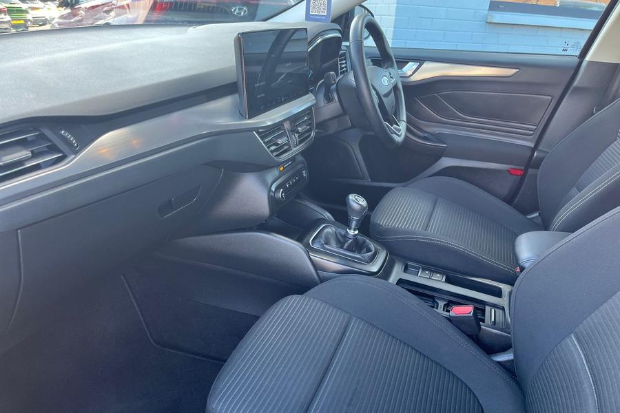 Ford FOCUS Photo autoimg-4ae4a6ce0ee26620502712bfa1bc8c67ee9936e2.jpg