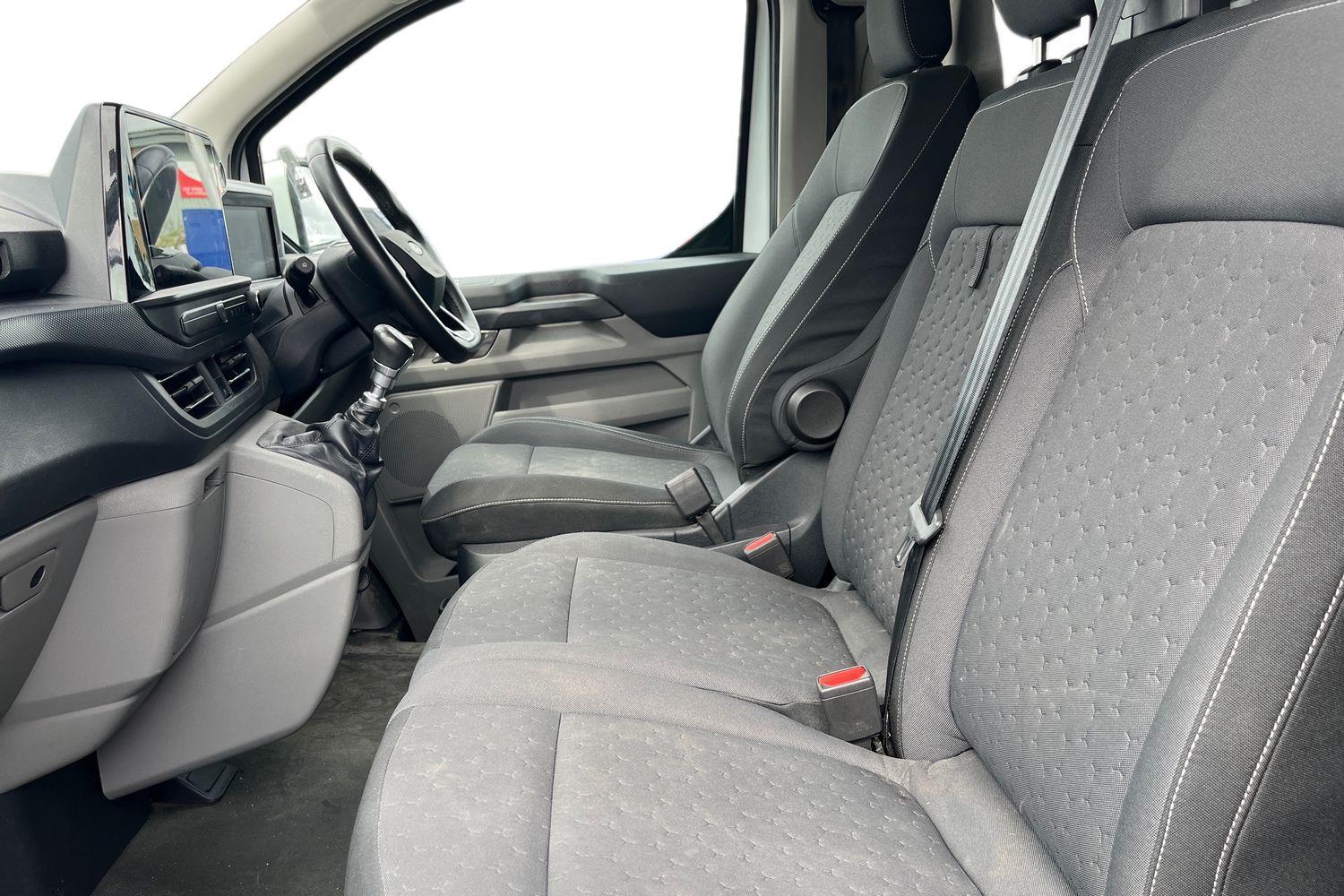 Ford TRANSIT CUSTOM Photo 9