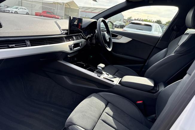 AUDI A4 Avant Photo 27