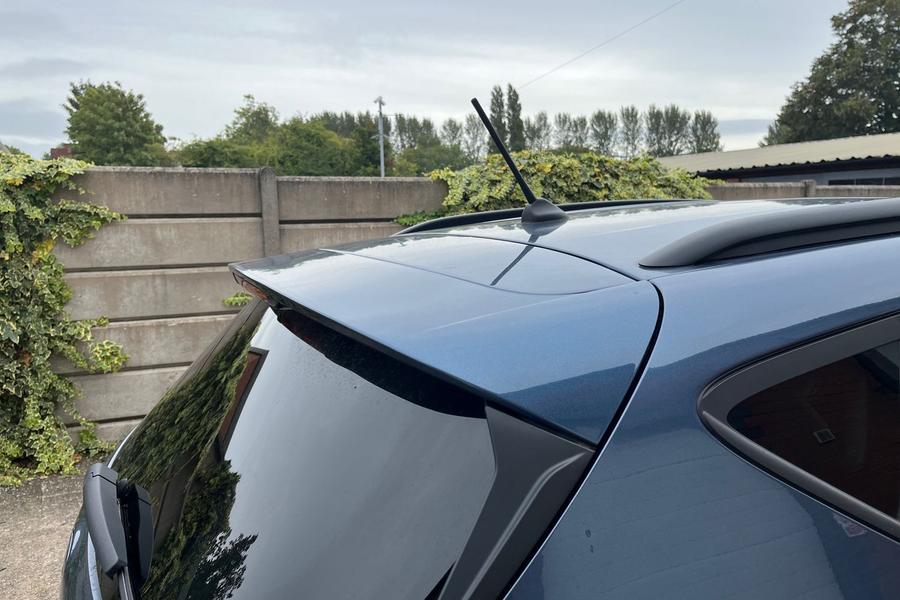 Ford FIESTA Photo autoimg-4aedf5d87998b6497a87031a227eb46041bede6a.jpg