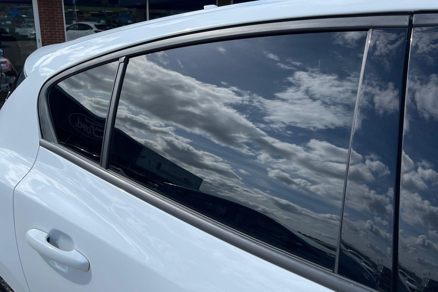 Ford Focus Photo 38
