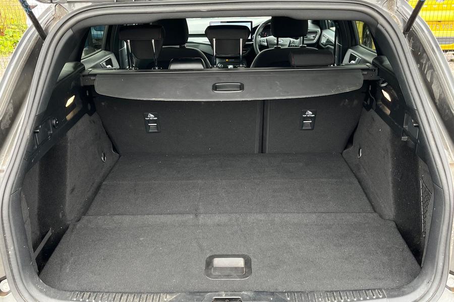 Ford FOCUS Photo autoimg-4af453b012e99832b3b6b01be2a0505cd600927d.jpg