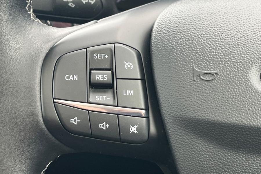 Ford FIESTA VIGNALE Photo autoimg-4af48c0eb5b80213d481ddb0c63c6483ed627603.jpg