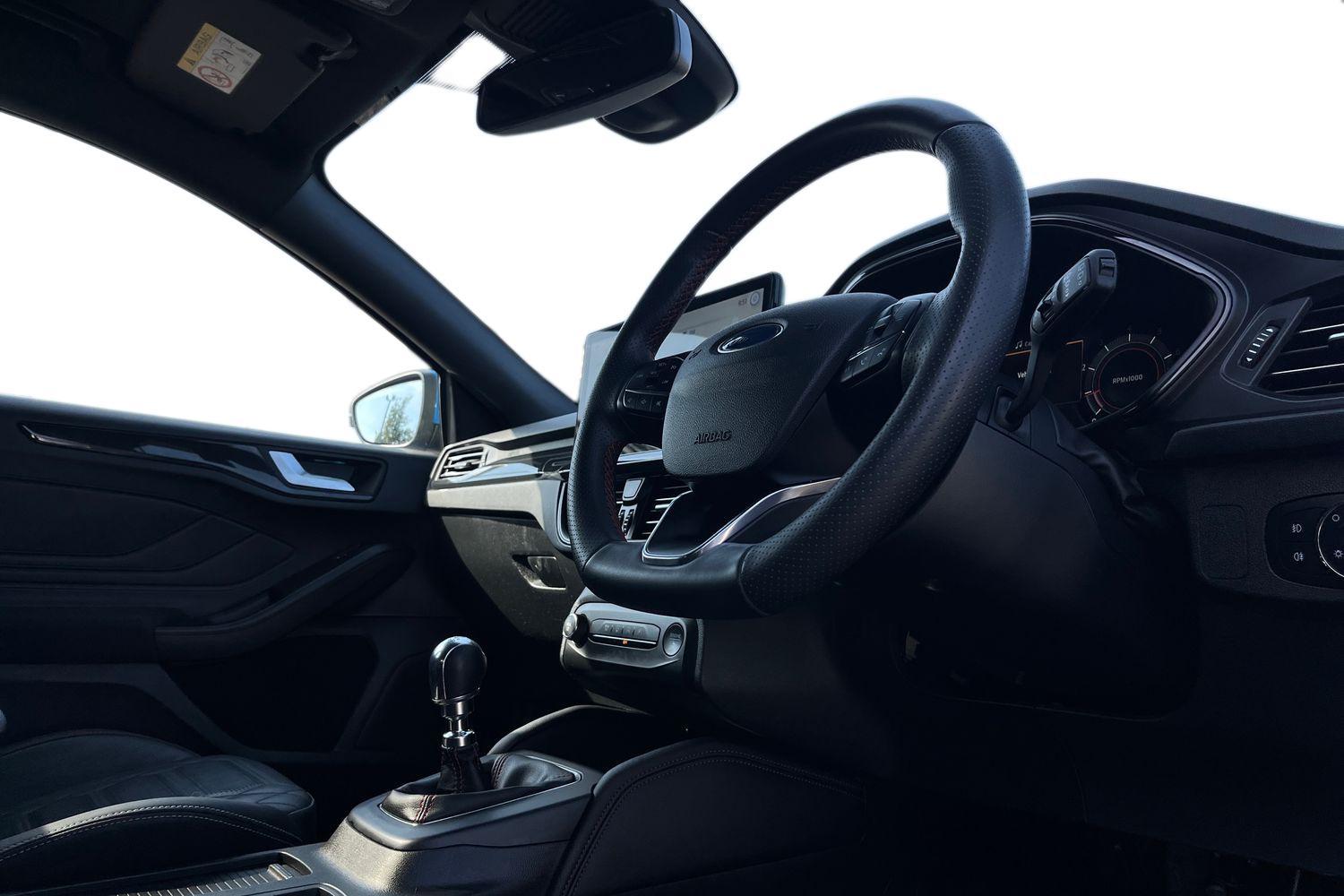 Ford FOCUS Photo 8