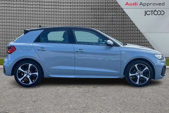 Audi A1 Photo 4