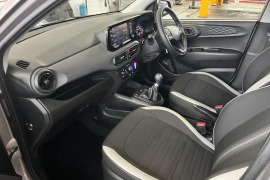 Hyundai i10 Photo autoimg-4aff9476c17d9a164966a7d41b1292fd4ebca70b.jpg