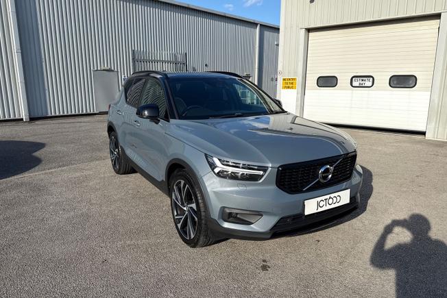 VOLVO Xc40 Photo 30