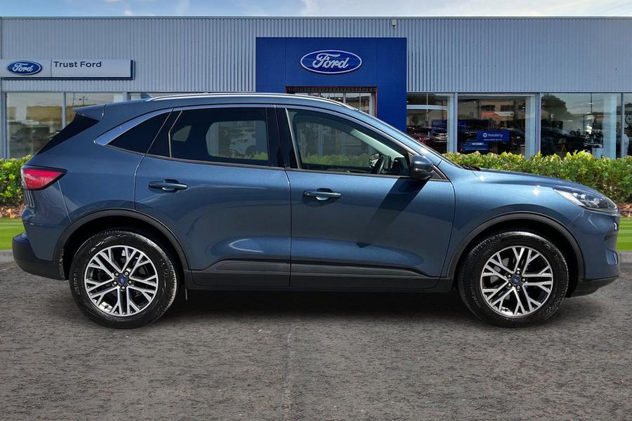 Ford Kuga Photo autoimg-4b023b33efb168a7388b06dc6f21530b2f6d691a.jpg