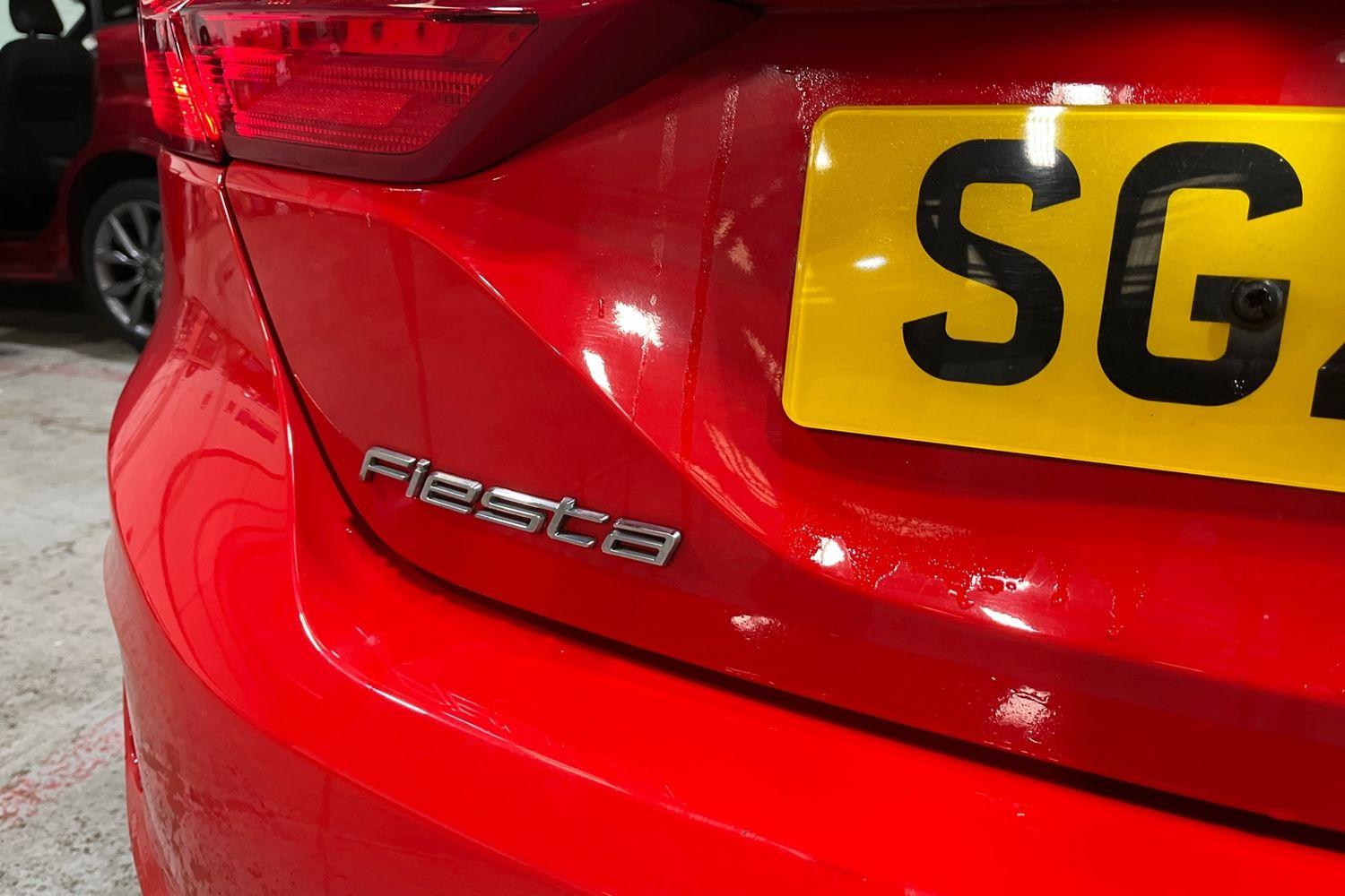 Ford FIESTA Photo 39