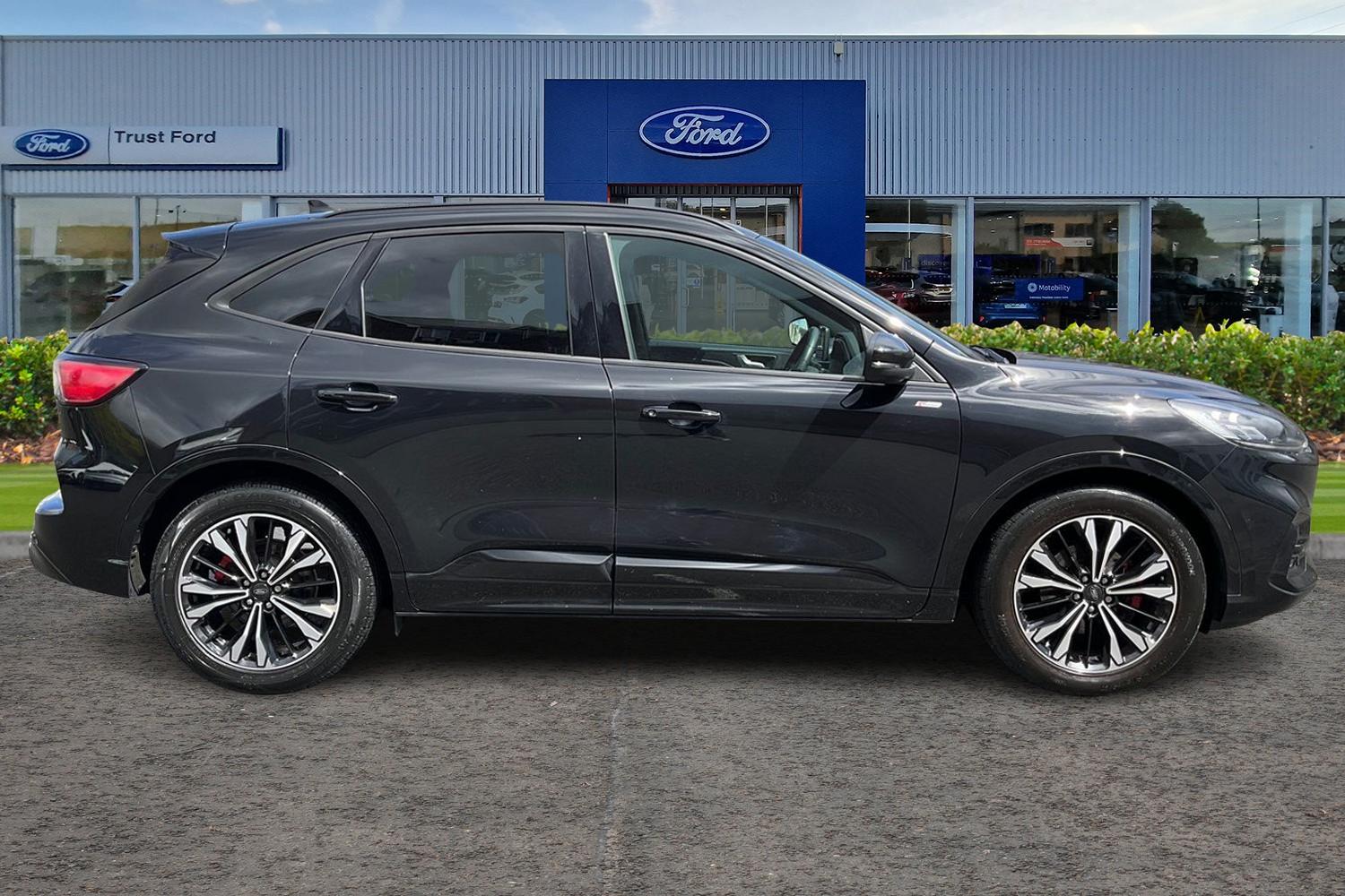 Ford KUGA Photo 2
