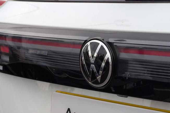 VOLKSWAGEN Tiguan Photo 48