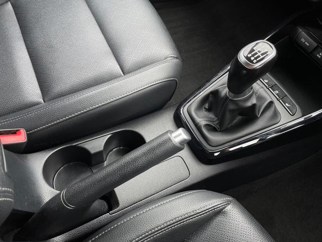 KIA Rio Photo 40