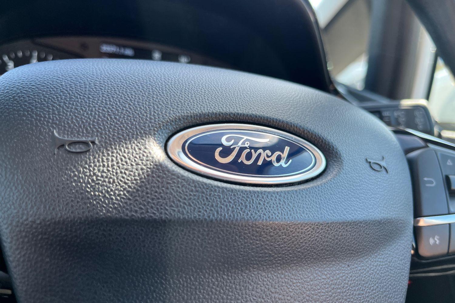 Ford FIESTA Photo 38