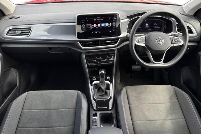 VOLKSWAGEN T-Roc Photo 10